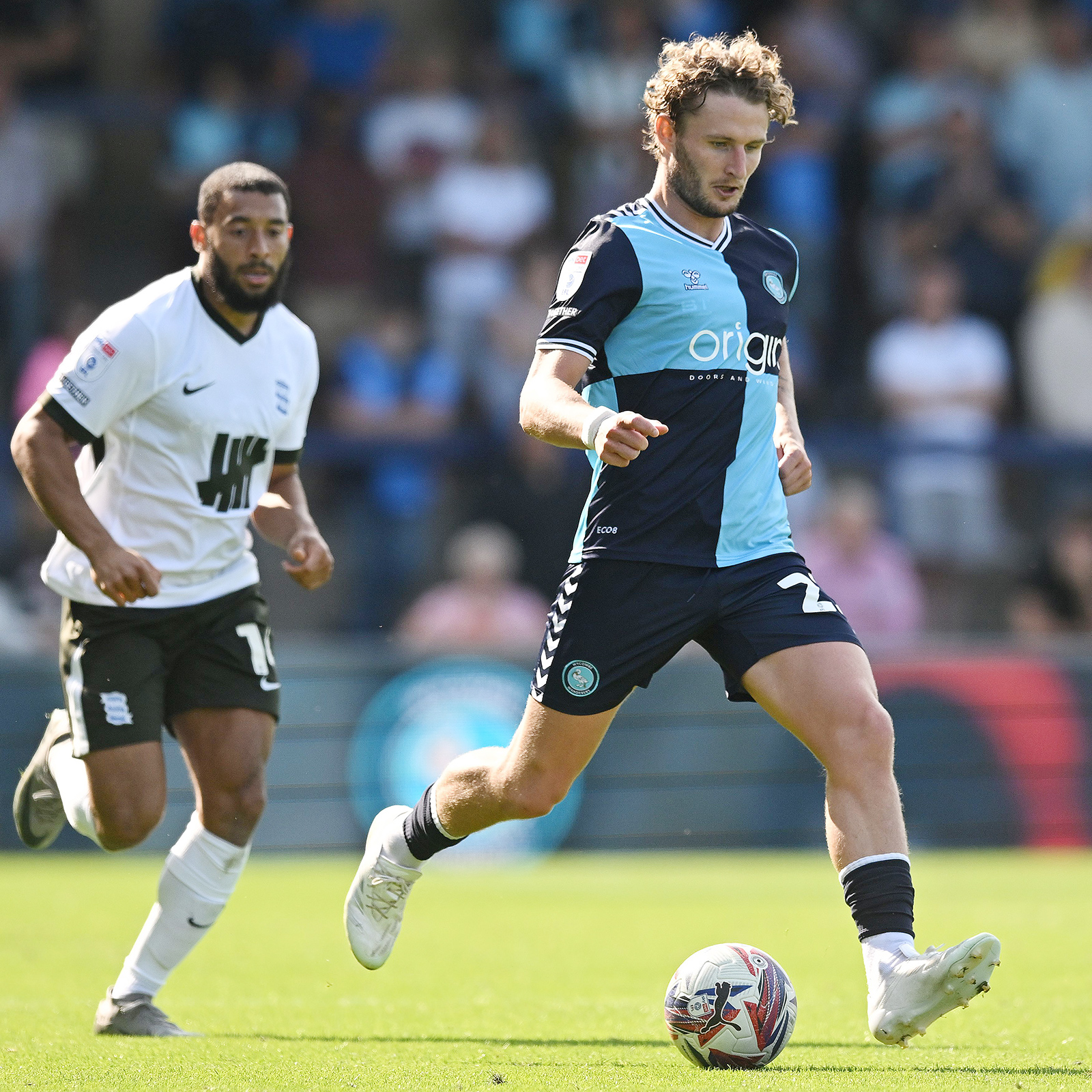 Kieran Sadlier in action for Wycombe Wanderers