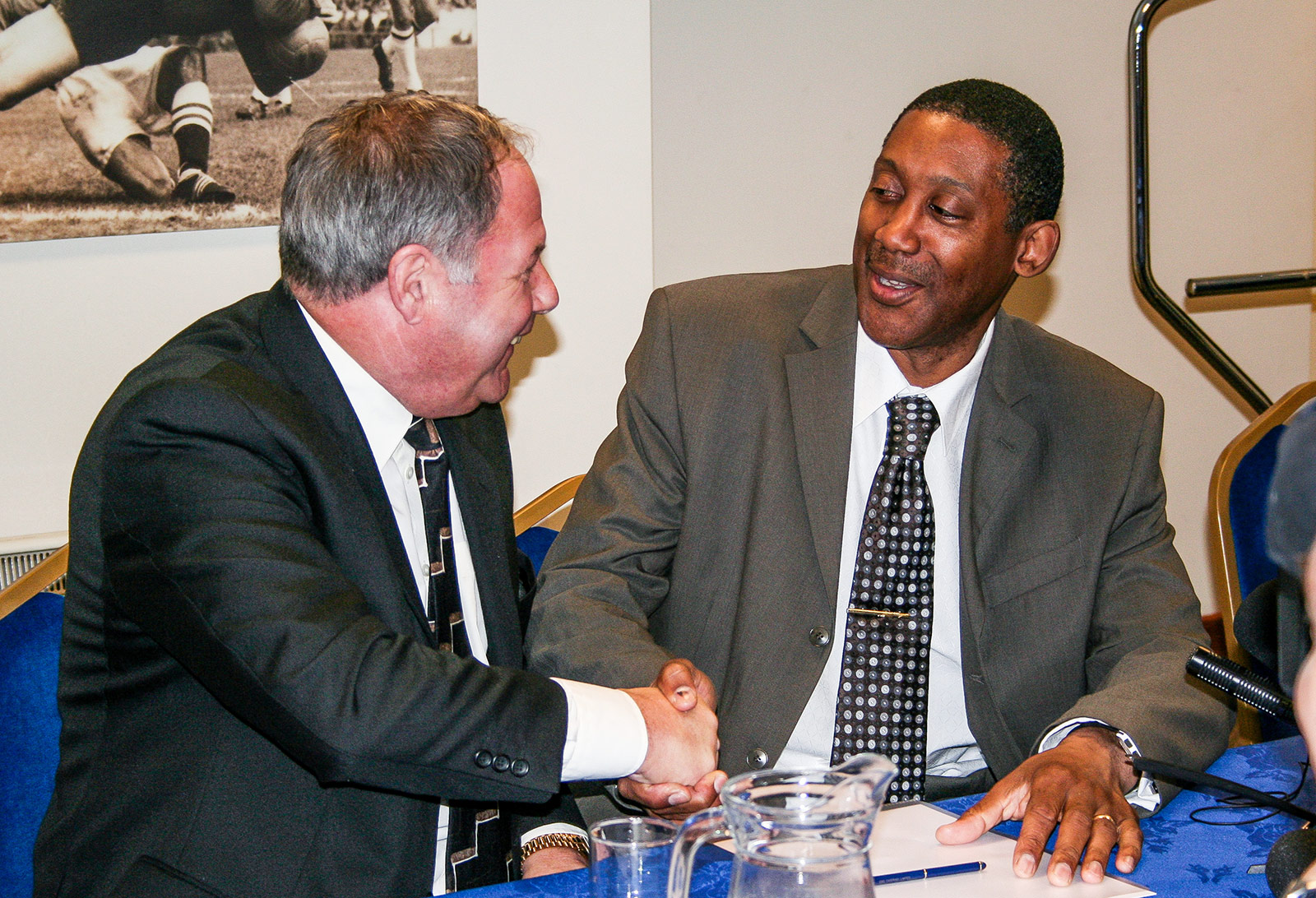 Barry Fry welcomes Keith Alexander to Peterborough United
