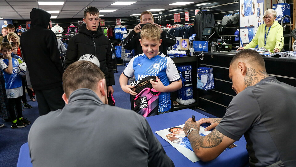 Club Shop Signing Session - 13/04/2022