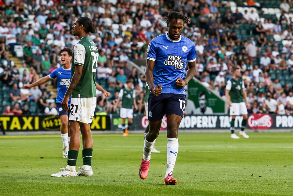 Plymouth Argyle v Posh