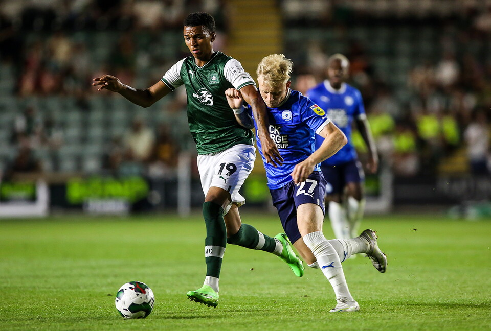 Plymouth Argyle v Posh