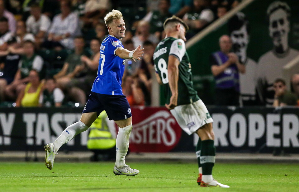 Plymouth Argyle v Posh