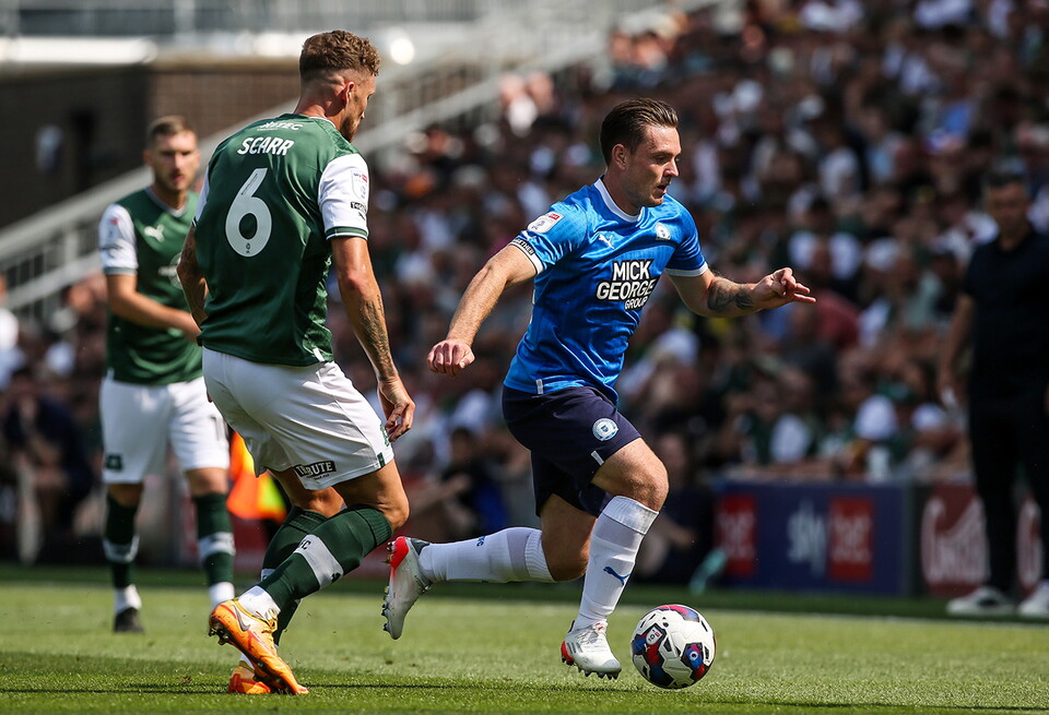Plymouth Argyle v Posh