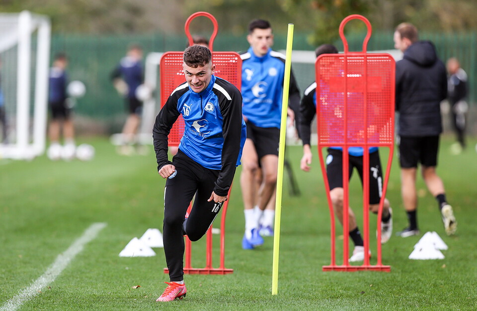 Training Ahead Of Emirates FA Cup First Round