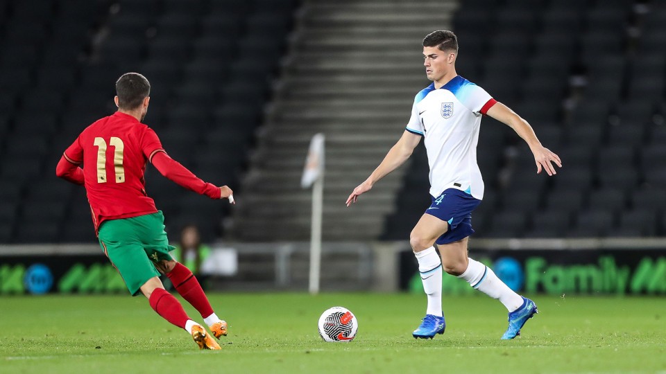 Ronnie Edwards On England Duty