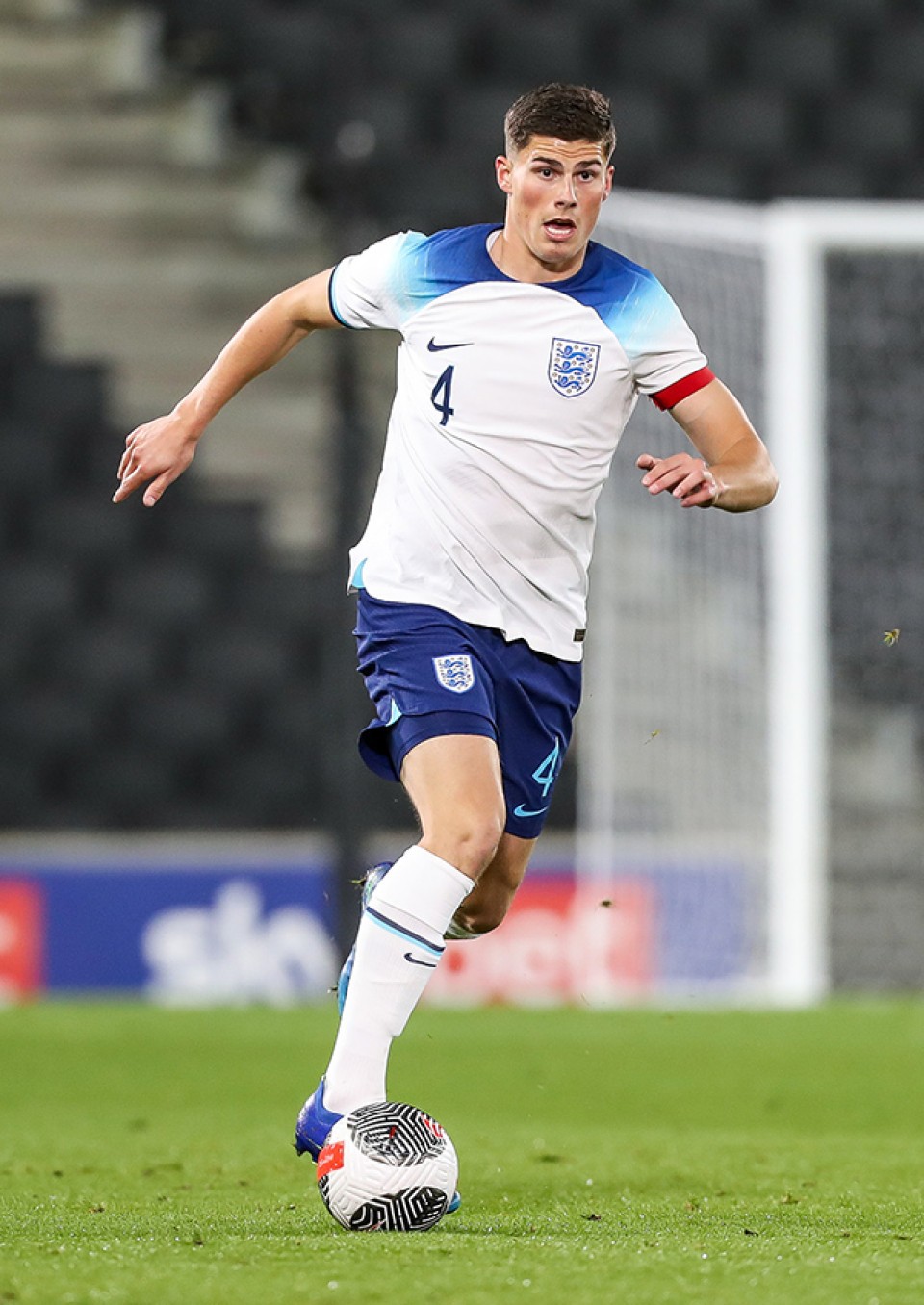 Ronnie Edwards On England Duty