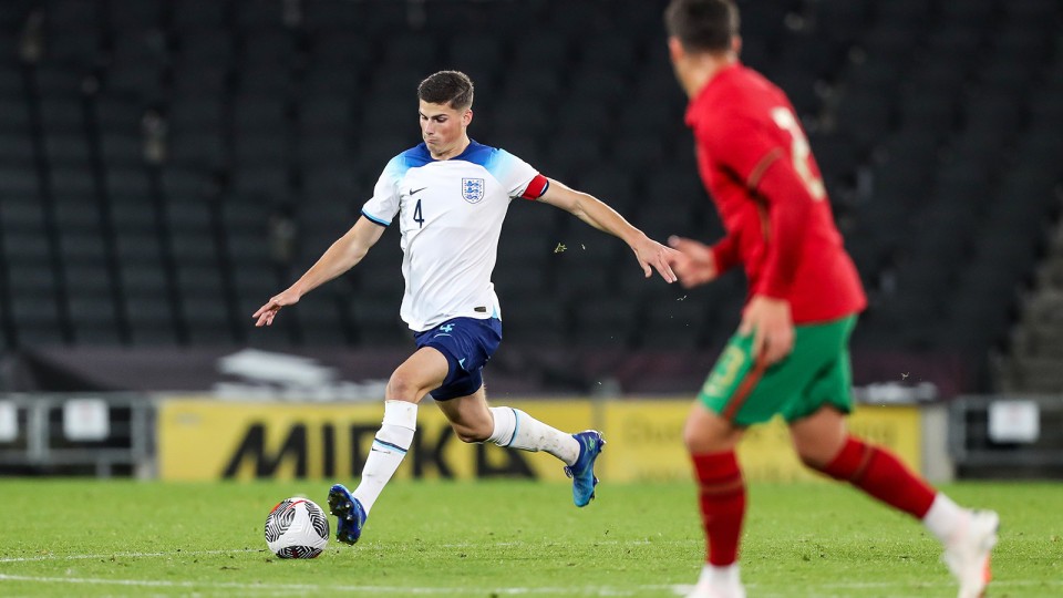 Ronnie Edwards On England Duty