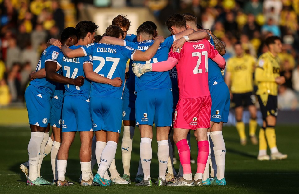 Oxford United v Posh