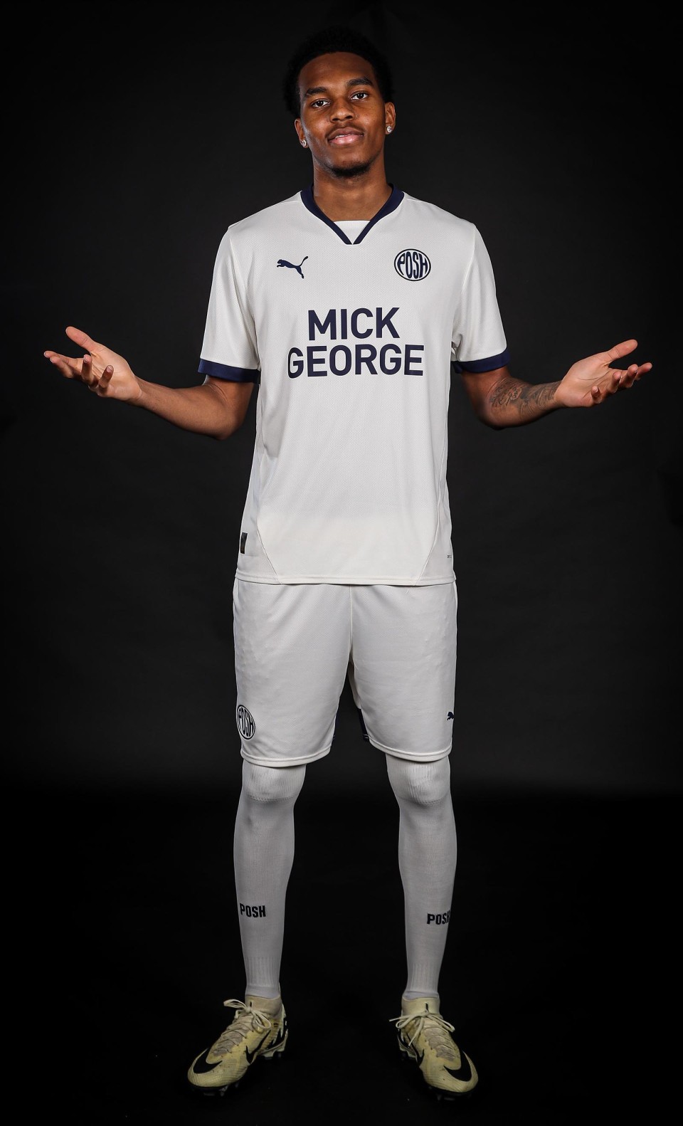 2024/25 Away Kit Photo Shoot