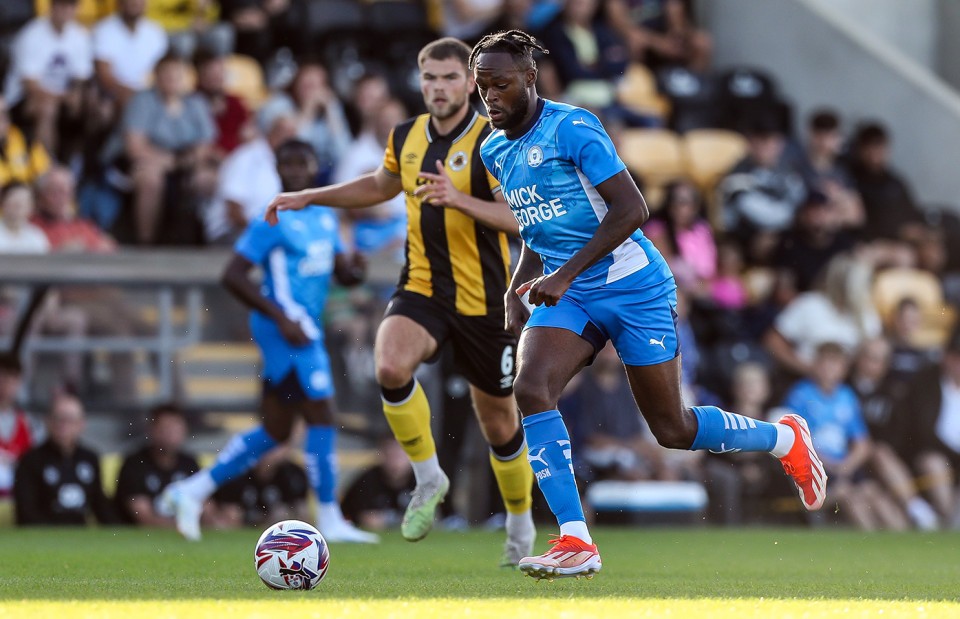 Boston United v Posh