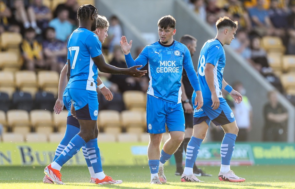 Boston United v Posh