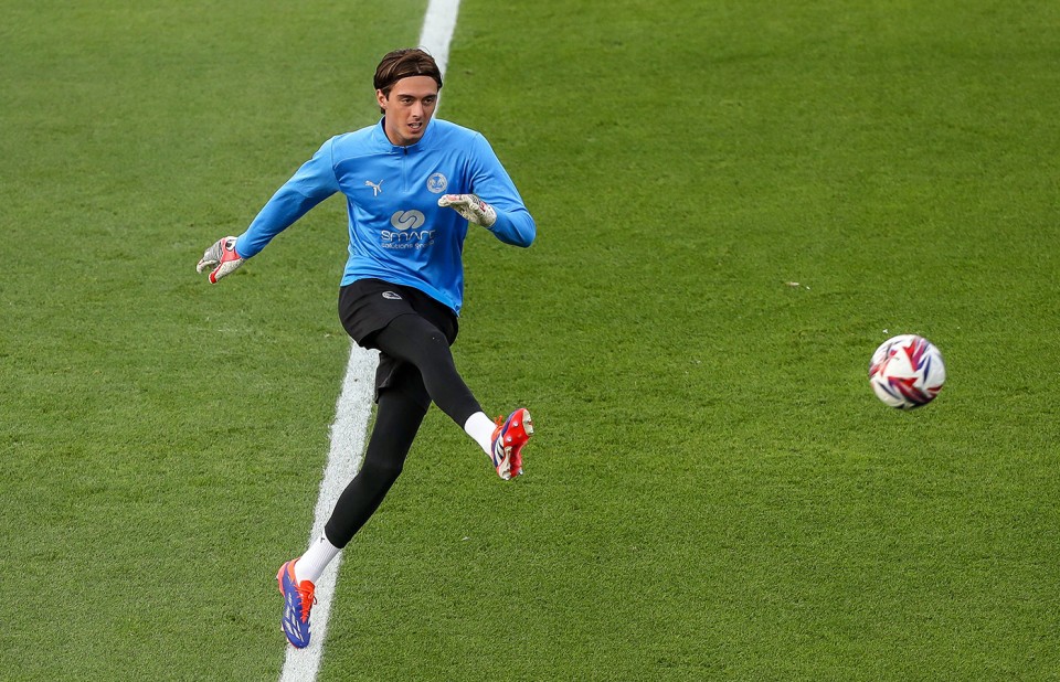 Oxford United v Posh