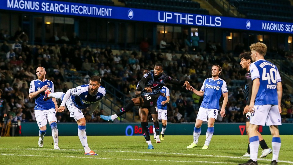 Gillingham v Posh