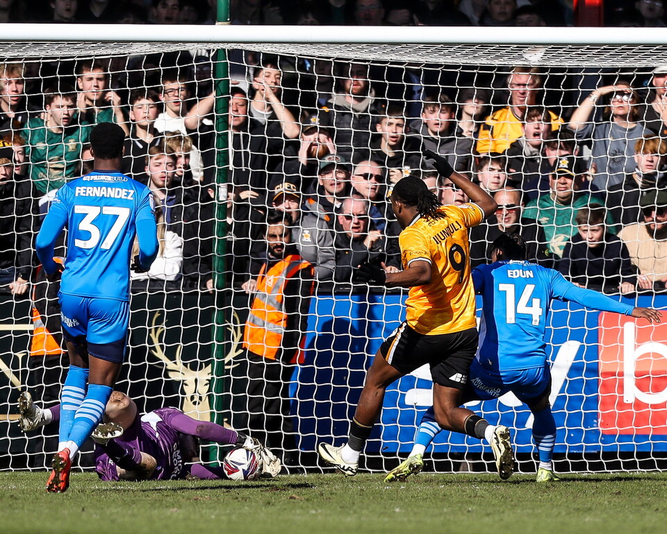 Cambridge United v Posh