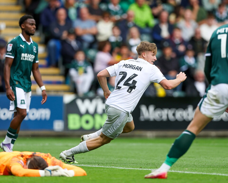Plymouth Argyle v Posh