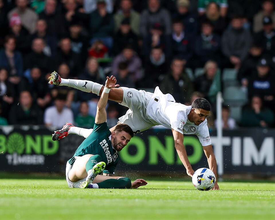 Plymouth Argyle v Posh