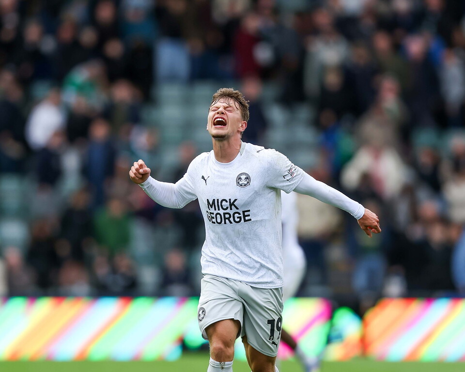 Plymouth Argyle v Posh