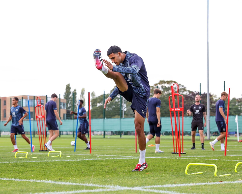 Training Ahead Of Wycombe Wanderers Match