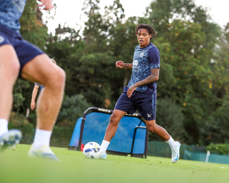 Training Ahead Of Wycombe Wanderers Match