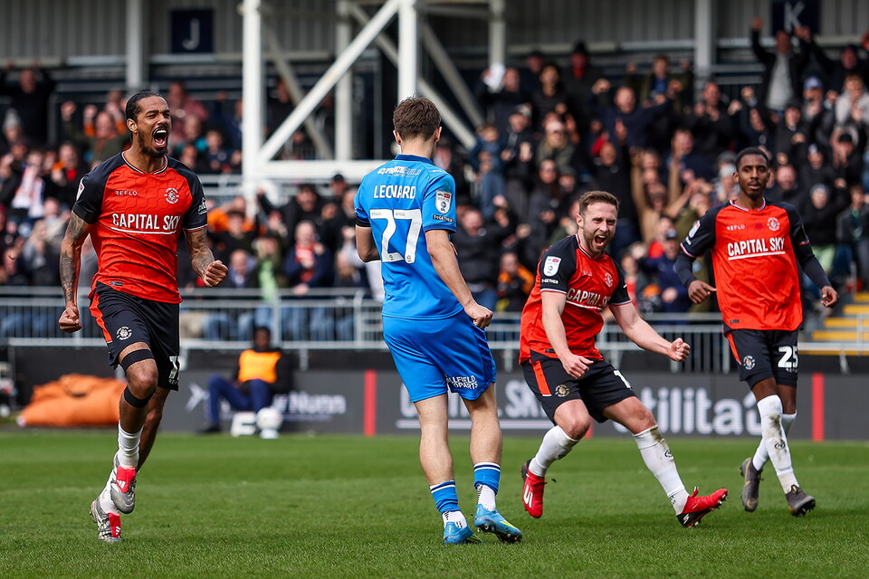 Luton Town v Posh