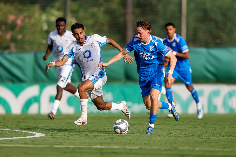 Neom SC v Posh