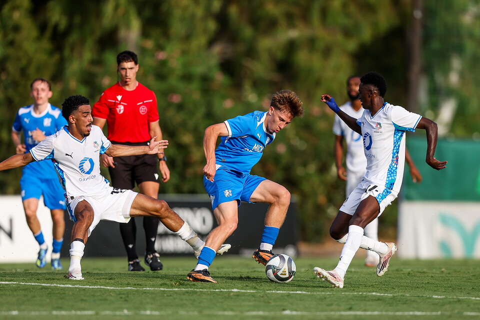 Neom SC v Posh