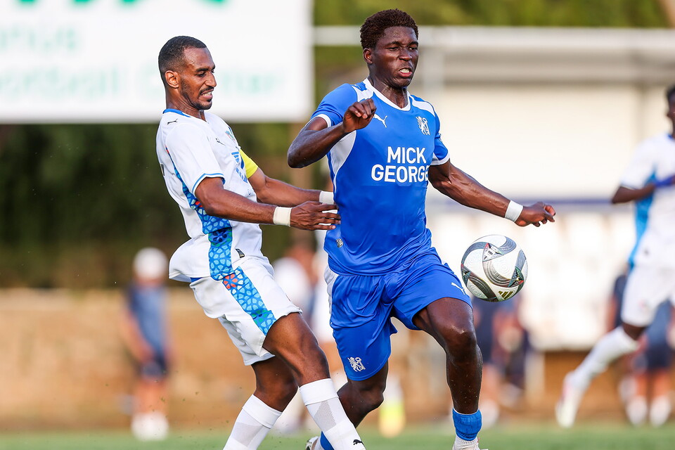 Neom SC v Posh