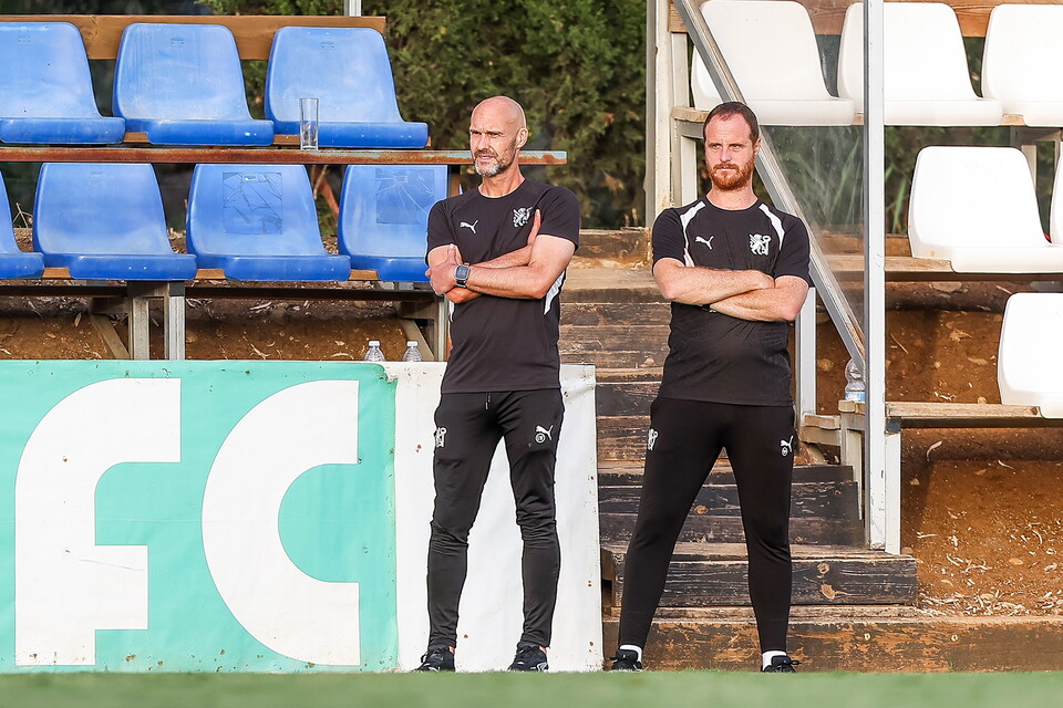 Neom SC v Posh