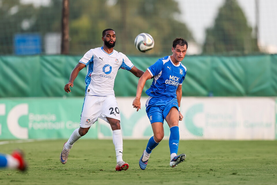 Neom SC v Posh
