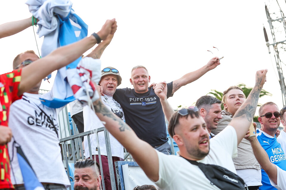 Posh Fans