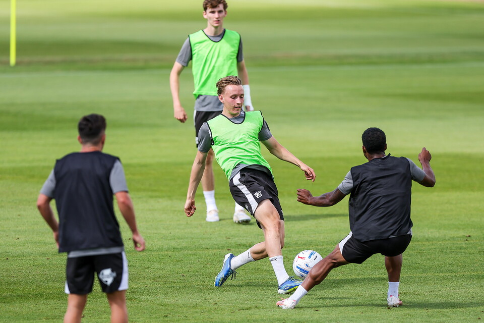 Training Ahead of Mansfield Town