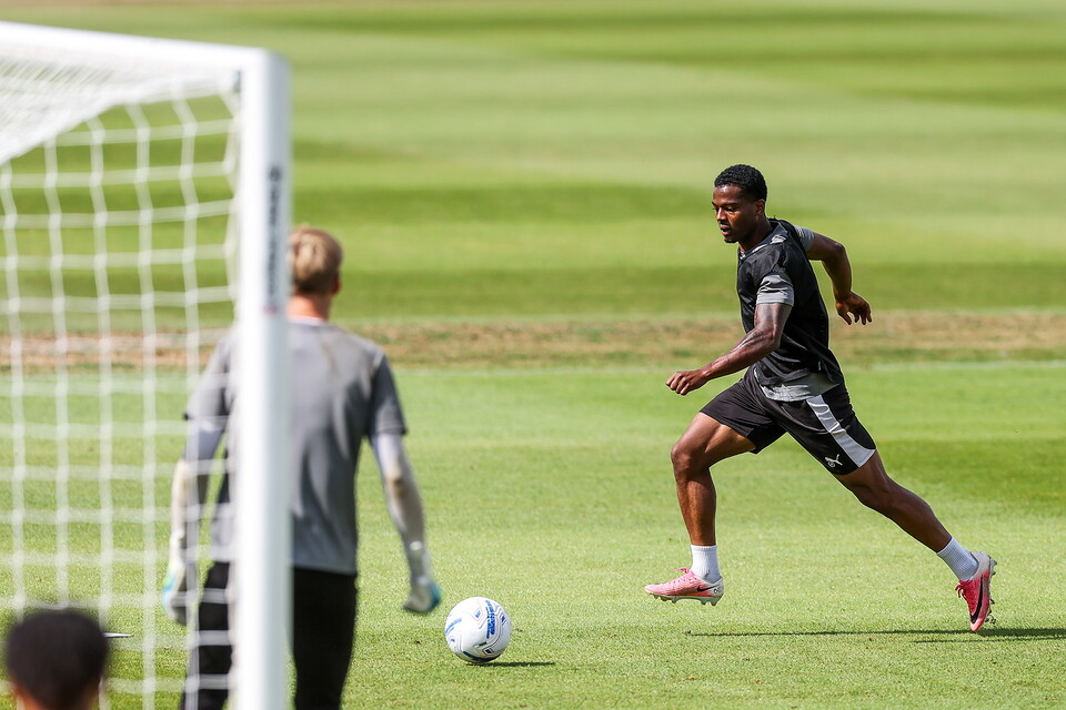 Training Ahead of Mansfield Town