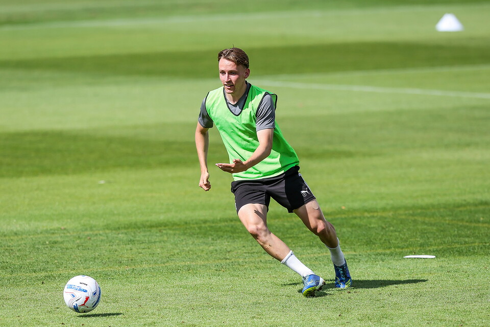 Training Ahead of Mansfield Town