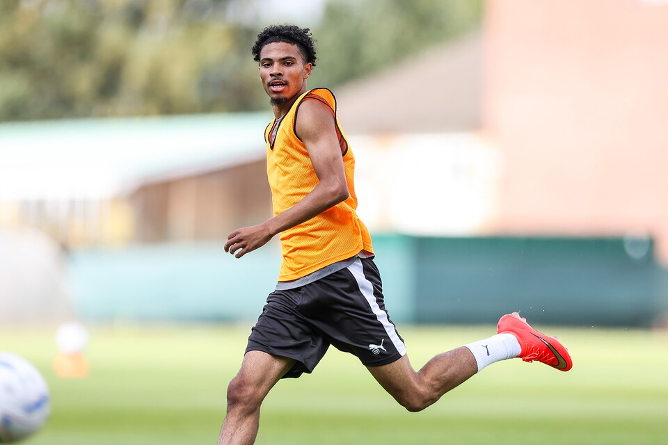 Training Ahead of Mansfield Town