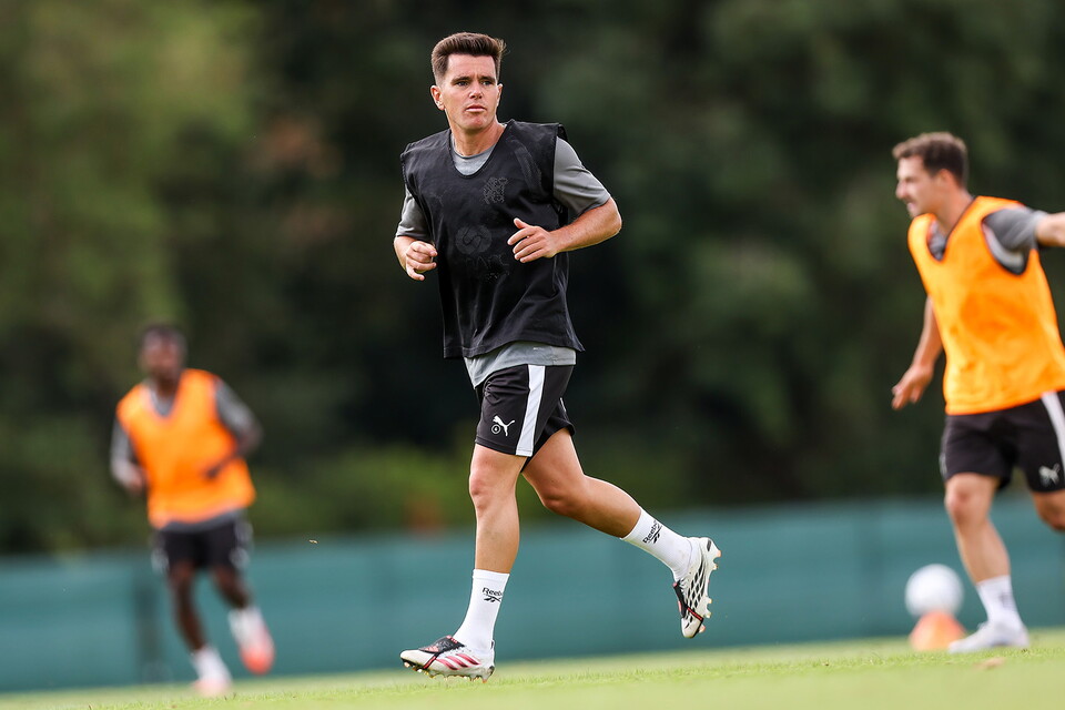 Training Ahead of Mansfield Town