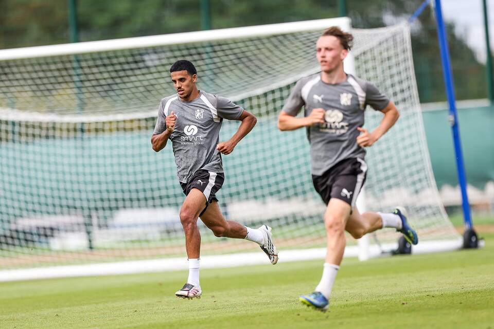 Training Ahead of Mansfield Town