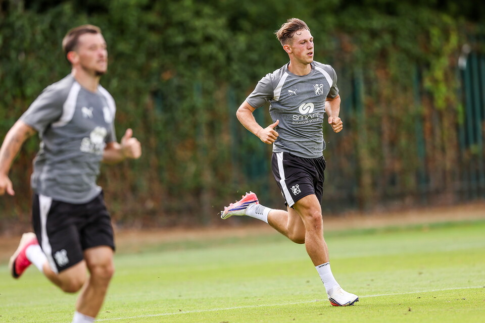 Training Ahead of Mansfield Town