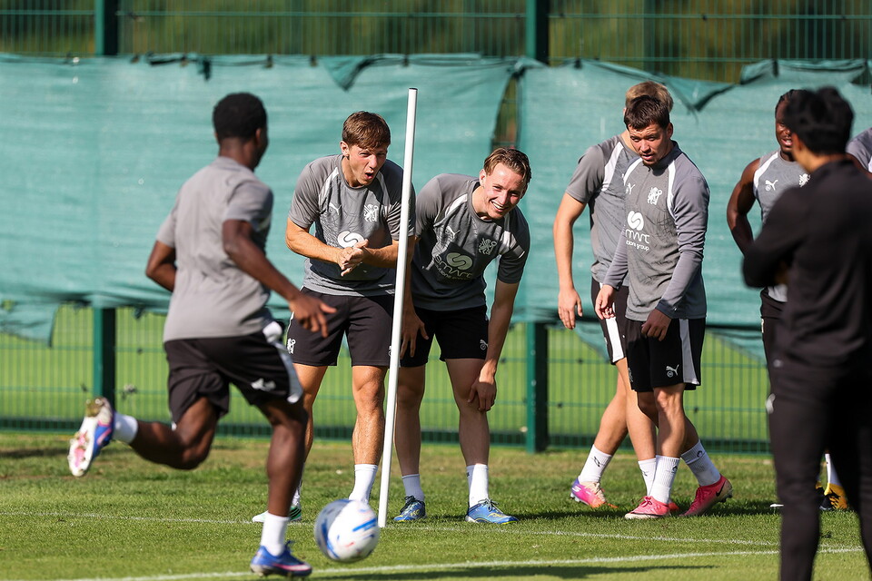 Robbie Savage Takes First Training Session