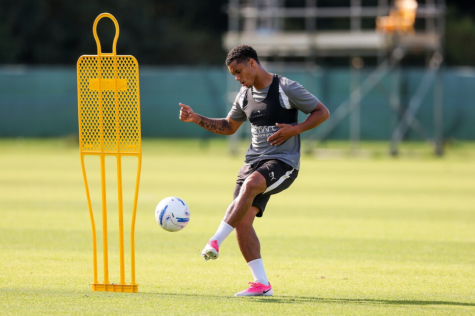 Robbie Savage Takes First Training Session