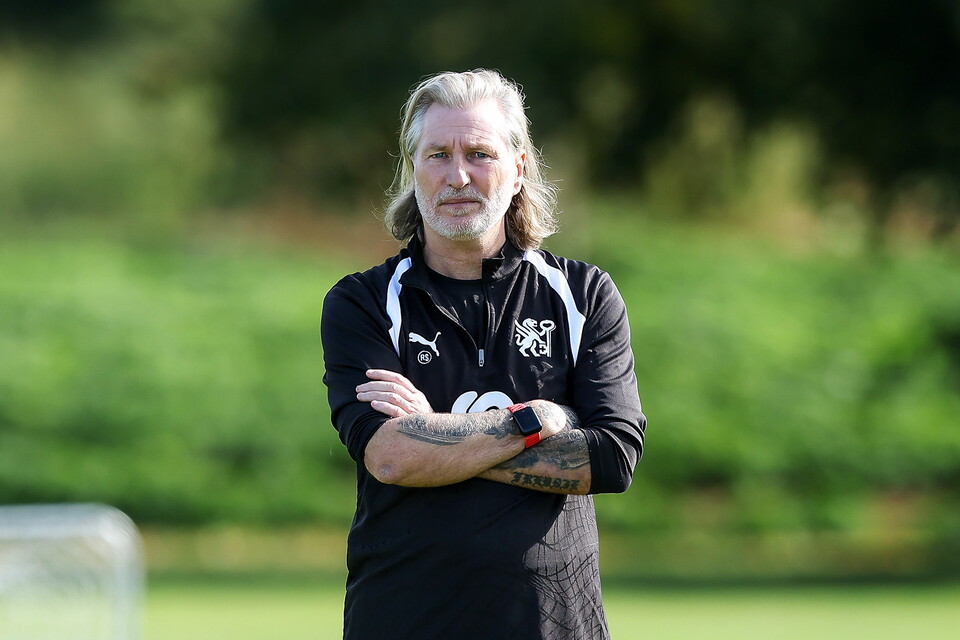Robbie Savage Takes First Training Session