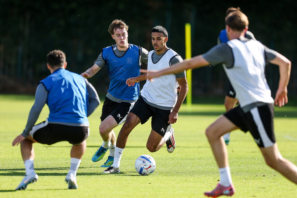 Robbie Savage Takes First Training Session