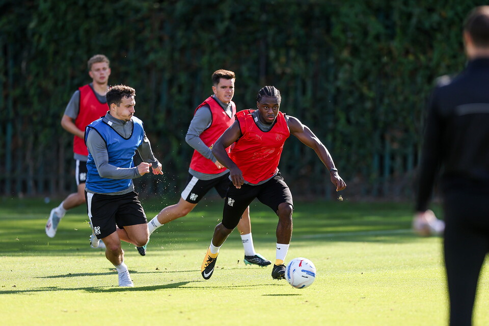 Robbie Savage Takes First Training Session