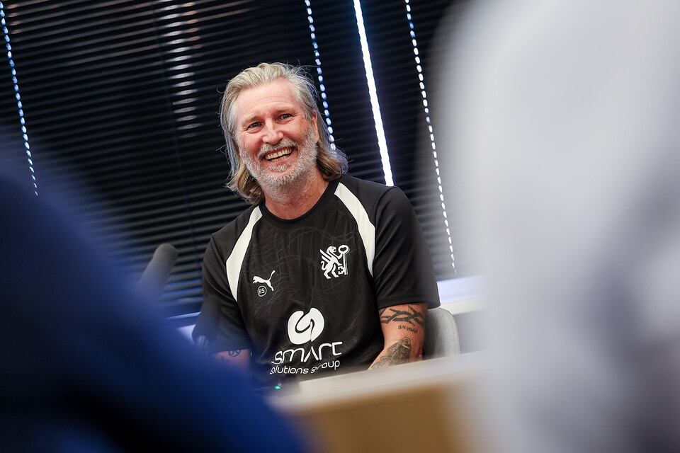 Robbie Savage's First Day As Posh Manager