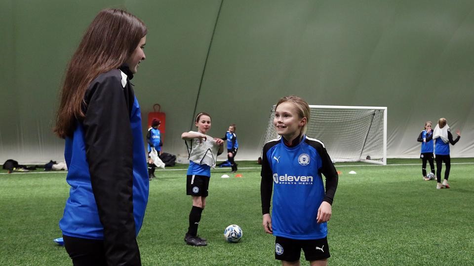 Nicole Speaking To ETC Girls