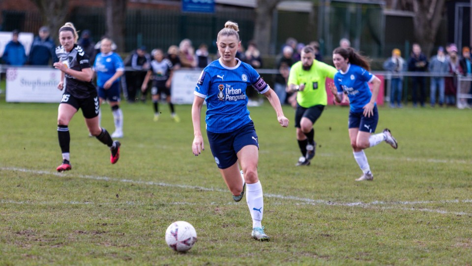Keir Perkins running with the ball
