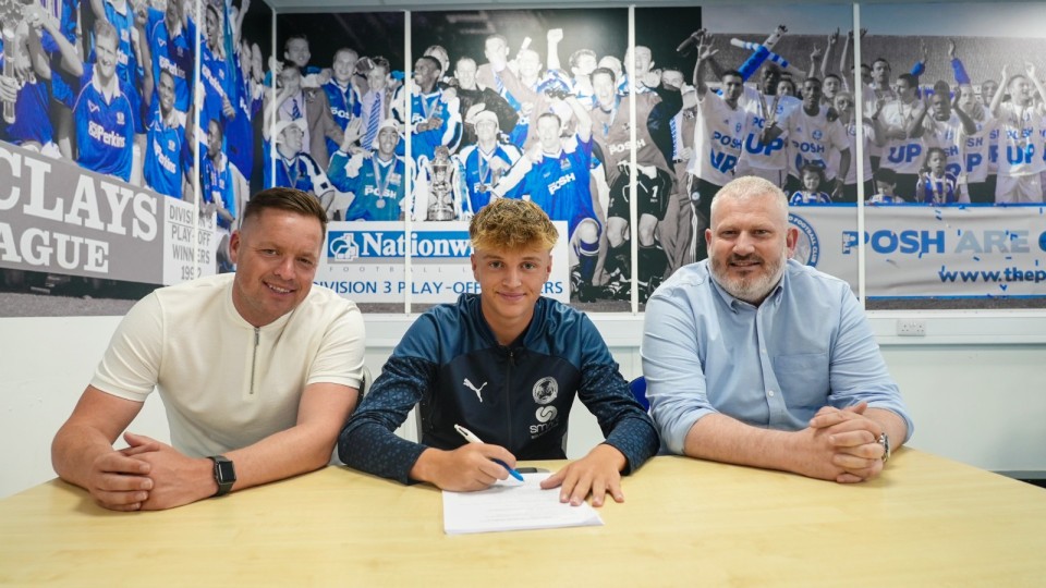 Harley Mills Signing his Professional Development Contract