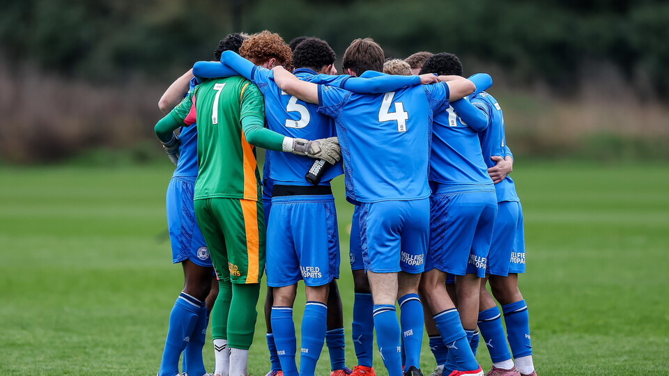 u18-huddle