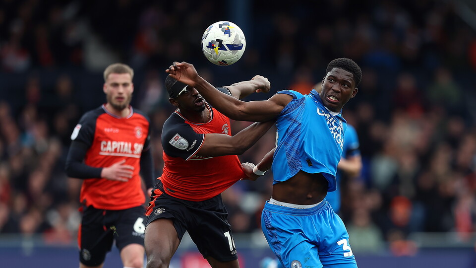 David Kamara in action against Luton Town