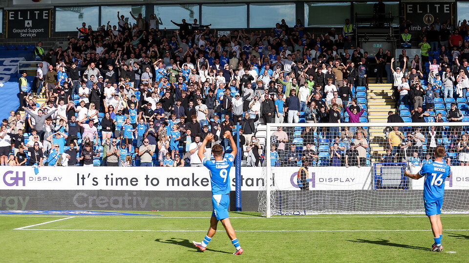 Posh fans in the GH Display Stand