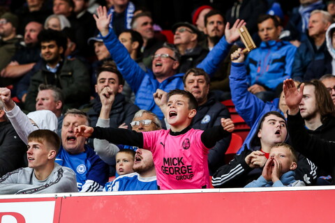 young posh fan